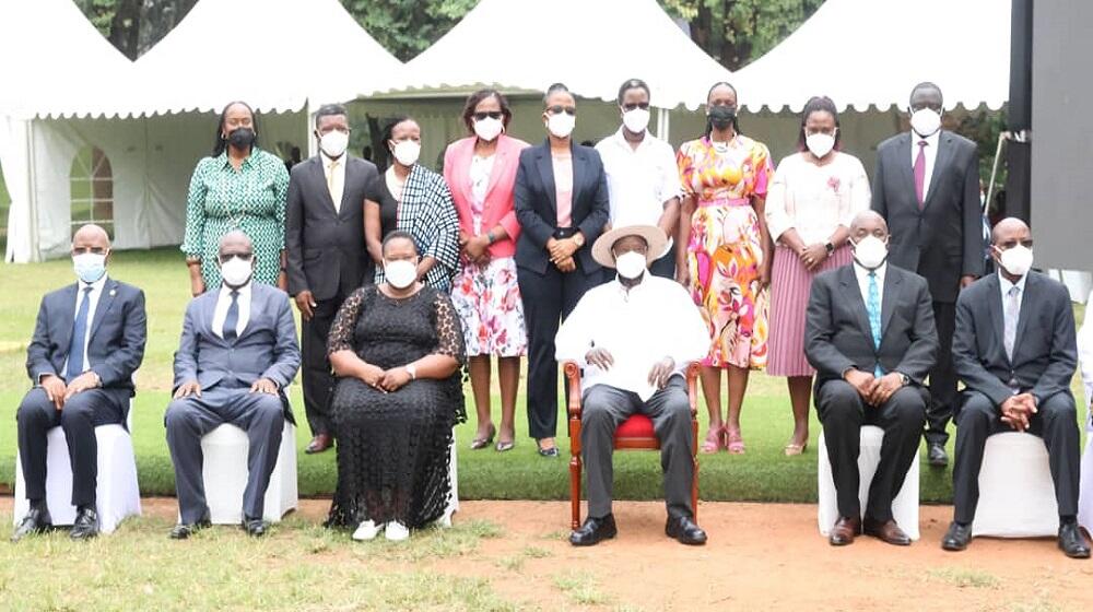 H. E President Yoweri Kaguta Museveni (seated, middle) in a photo with Cabinet ministers and UN Representatives. 