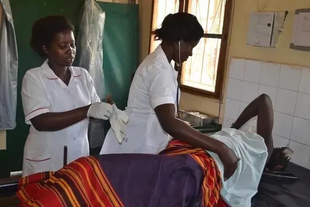 Strengthening midwifery services in humanitarian settings 